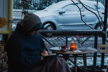2021.12.09Focal length: 35mmAperture: 2Camera: X-T1Iso: 640