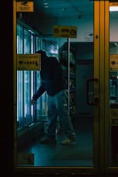 2022.01.20Focal length: 35mmCamera: X-T1Aperature: 2Iso: 500