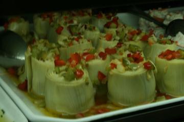 1280px-Artichoke_Vinagrette
