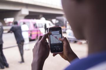 1280px-Trotro_App_Accra_006