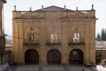 1280px_Bastida_-_Hirigune_historikoa_-_Udaletxea_-28