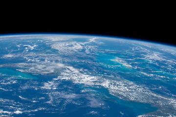 1280px_ISS061-E-26163_-_View_of_Earth