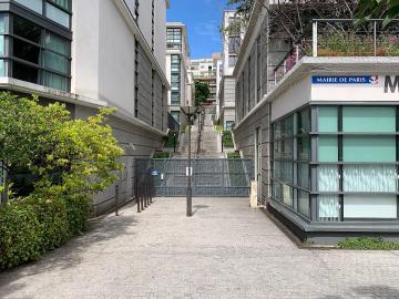 1280px_Voie_FK20_-_Paris_XX_(FR75)_-_2021-05-28_-_1