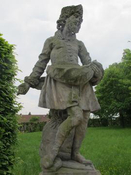 768px-Alegorická_socha_Září.