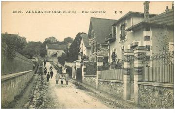 carte-postale-ancienne-95-auvers-sur-oise-enfants-rue-centrale